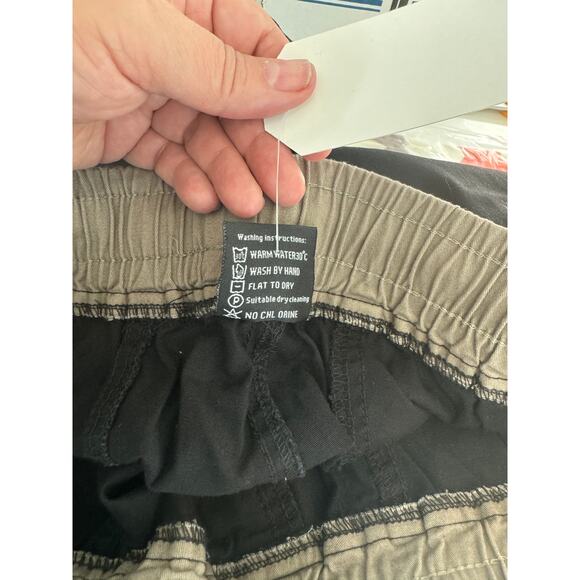 NWT Men's Black Cargo Pants Elastic Drawstring Waist Pockets Medium - Picture 8 of 11